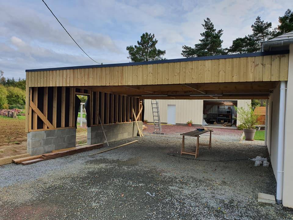 Pose de bardage et carport à ossature bois à Plélan-le-Grand